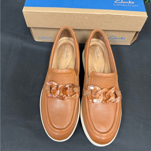 Clarks Collection Zylah May Closed Toe Shoes - W8.5 - Picture 4 of 10